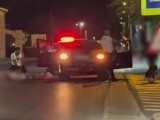 Urmărire ca în filme în Timișoara. Un tânăr fără permis a vrut să testeze o mașină, dar a fost încătuşat de polițiști