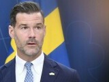 Ministrul suedez al imigraţiei a aflat „şocat şi îngrozit” că fiul său adolescent este implicat în grupuri de (…)