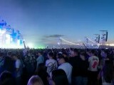 Continuă distracția la „Beach, Please!”. 90.000 de tineri în a doua noapte a festivalului.„Atmosfera este super mișto”