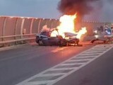 Un șofer de 26 de ani din Constanța a ajuns la spital în stare gravă, după ce a produs un accident, iar mașina i-a (…)