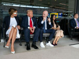 Donald Trump a fost diagnosticat cu insuficienţă venoasă. Casa Albă susține că nu există complicații
