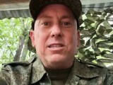 Un american care și-a mutat familia în Rusia ca să scape de „cultura woke” a fost trimis la război. „L-au aruncat la (…)
