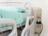 O tânără de 19 ani a murit la o săptămână după ce a născut. Ancheta vizează posibile erori medicale la Maternitatea (…)