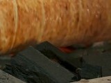 Secretul kürtőskalács, colacilor ungurești, dezvăluit în Cluj-Napoca. Pofticioși s-au înghesuit la Zilele Culturale (…)