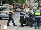 Teroare în Australia: Doi minori, de 12 și 15 ani, măcelăriți cu macete de indivizi mascați