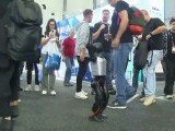 Roboți care gătesc, spală sau fac curat, prezentați la târgul de tehnologie din Berlin. AI-ul, vedeta evenimentului