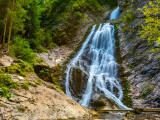 Cascada Vălul Miresei – legendă. Tot ce trebuie să știi înainte de o vacanță în munții Apuseni