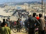 Locuitorii Fâşiei Gaza se întorc acasă după doi ani de război. Caută printre ruine ce a mai rămas din viețile lor