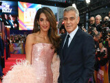 Amal și George Clooney au făcut senzație pe covorul roșu la Londra. Cuplul a atras toate privirile. GALERIE FOTO
