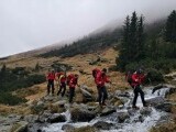 Încă un bărbat a murit pe munte, în Făgăraş, după ce a căzut 500 de metri. Pantele abrupte provoacă victime multiple
