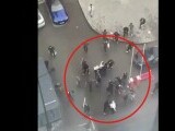 VIDEO. Lupte de stradă într-o zonă rezidențială din Moscova, cu bâte și lopeți. Zeci de persoane au fost reținute de (…)