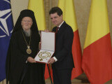 Patriarhul Ecumenic Bartolomeu I a fost decorat de președintele Nicușor Dan la Palatul Cotroceni