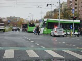 Accident grav în București. Un tramvai a lovit un autobuz. Opt călători au fost răniți