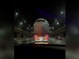 Un avion scos din uz a fost transportat de la Băneasa până în Brașov. Aeronava va fi folosită ca spațiu de cazare