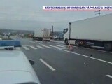 Accident teribil în Drobeta Turnu Severin. Femeie târâtă peste un kilometru, după ce a fost lovită de o mașină și un TIR