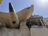 'Dumnezeu m-a salvat' - O femeie a rămas blocată în trafic și a ratat avionul spre Londra care s-a prăbușit