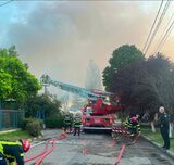 Hunedoara: Incendiu puternic la acoperișul unei hale