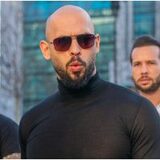 Andrew Tate, lăsat fără permis și amendat cu peste 1.800 de lei după ce a condus cu 196 de kilometri pe oră în Vâlcea