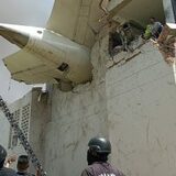 Un pasager a supraviețuit tragediei din India, în urma prăbușirii unui avion cu peste 200 de pasageri la bord | (…)