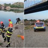 Un tânăr de 22 de ani a murit după ce s-a aruncat de pe un pod în apele Canalului Dunăre-Marea Neagră. Un prieten îl (…)