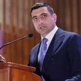 Cum arată vila din Vrancea a lui George Simion. Candidatul AUR stă cu chirie în Bucureşti