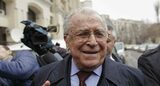 Ion Iliescu, internat de urgență la Spitalul SRI. Fostul președinte ar avea complicații cardio-respiratorii