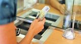 Românii bogaţi au început să-şi retragă banii din bănci și lasă un gol în sistemul bancar; este prima scădere de (…)