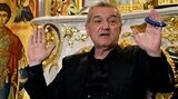 O nouă decizie uluitoare a lui Gigi Becali: „Îl facem fundaş dreapta”