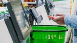 Regula noua in supermarketurile din Romania! Se poate cere actul de identitate