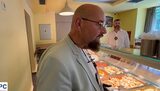 Ce a putut găsi Piedone într-o autoservire din București. Cum se face ciorba, de fapt, și cum e depozitată. Șeful (…)