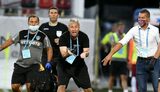 Dan Petrescu a atacat transferurile făcute de CFR Cluj: „Unii le spun «bombe». Eu am jucat la Chelsea, el doar a (…)