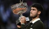 Carlos Alcaraz, mesaj de mare campion pentru Jannik Sinner după finala de la Roland Garros. Recordul stabilit de spaniol