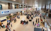 Noutate: Pasagerii pot lua până la 2 litri de lichide în bagajul de mână pe aeroporturile din Capitală