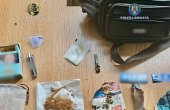 Târgoviște: Bărbat prins în flagrant în incinta unui liceu, unde intrase pentru a vinde canabis elevilor