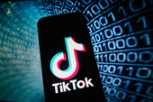 TikTok scapă de interdicţie în SUA: Donald Trump anunţă un acord cu China prin care platforma de social media ar (…)