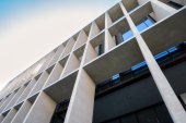 Banca Transilvania sfidează presiunile din economie: 250.000 de clienți noi, finanțări de 25 de miliarde de lei