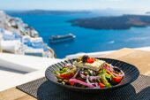 Dieta mediteraneană ar putea reduce riscul genetic de Alzheimer