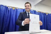 Nicușor Dan, în fața unei duble provocări. Cum poate răsturna scorul din primul tur