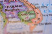 Cambodgia și Thailanda își intensifică atacurile la graniță
