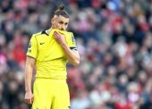 Orice ar face nu e suficient! Englezii l-au lăsat corijent pe Radu Drăgușin, pentru prestația din Liverpool - Tottenham