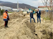 Modernizarea străzilor din zona industrială Hălchiului avansează