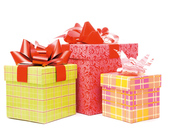 Secret Santa cu dosar penal: MAI a găsit arme letale şi droguri în colete de Crăciun