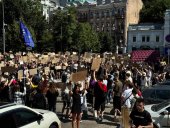 Proteste la Kiev după demiterea ministrului Apărării, în ziua vizitei premierului britanic Keir Starmer