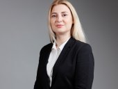 Vara 2025 a adus o schimbare vizibilă în felul în care românii îşi aleg vacanţele. Care sunt cele mai importante&nbsp;(…)