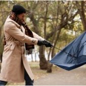 ANM: Avertizări Cod galben şi Cod portocaliu de intensificări ale vântului, până luni la ora 02.00