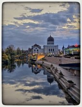 „Emoții în luminile orașului”, expoziție fotografică vernisată de dr. Popoviciu Carmen Simona