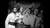 DeConectat – un spectacol de teatru în care dezinformarea, alienarea și propaganda sunt tratate cu umor