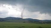 O tornadă s-a format în judeţul Tulcea. Autorităţile au emis un mesaj RO-Alert