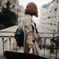 De ce acest accesoriu a devenit indispensabil în garderoba feminină (P)
