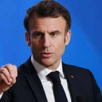 Emmanuel Macron anunță azi noul premier al Franței, al șaselea în ultimii doi ani | AUDIO